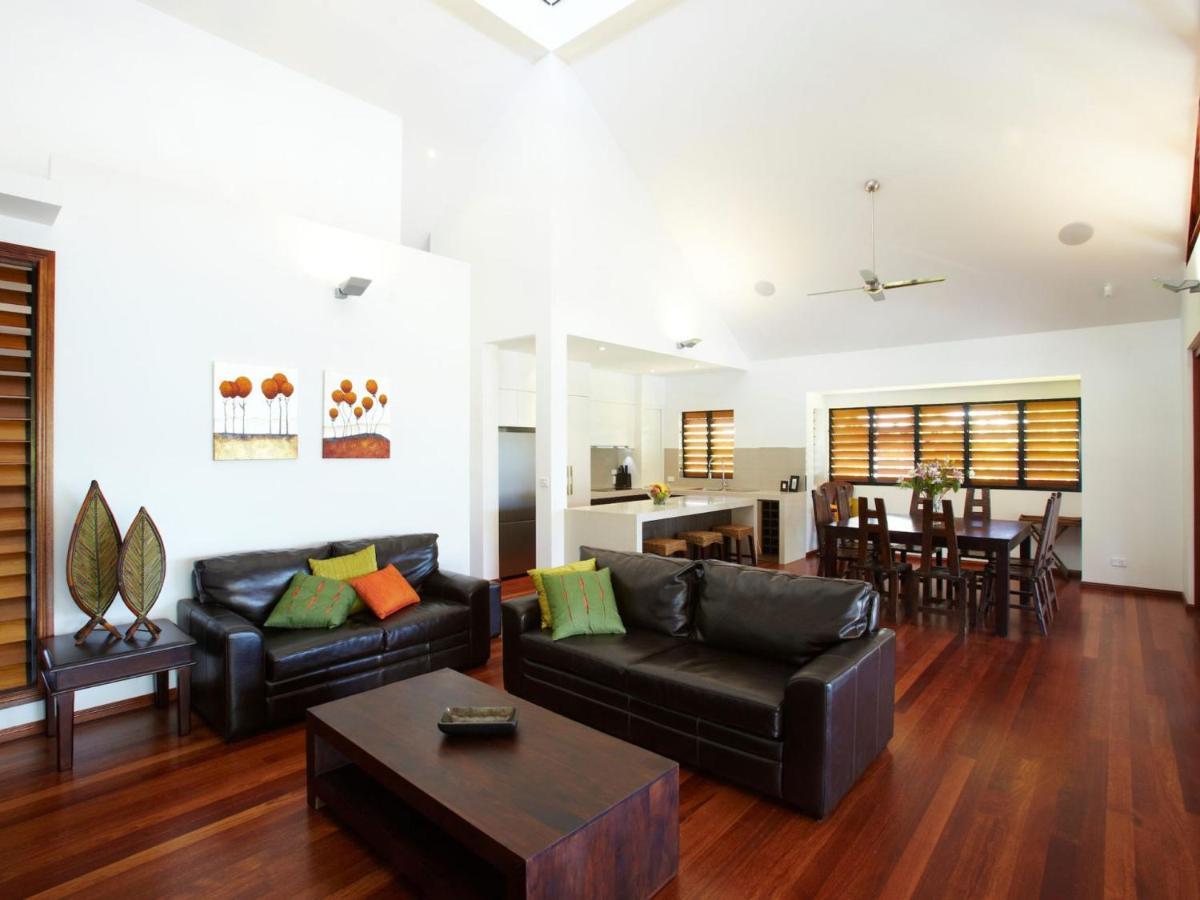 Villa Kembali Horseshoe Bay Exterior photo