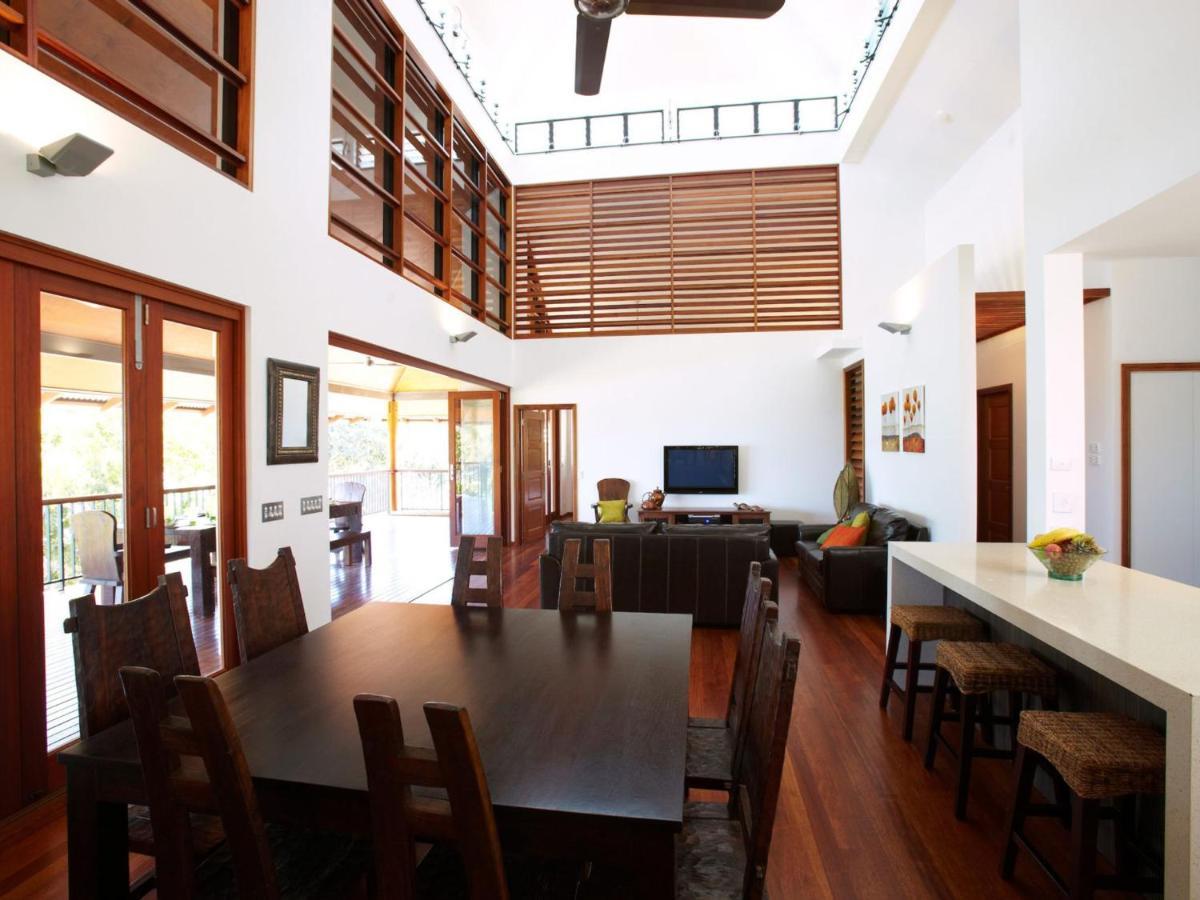 Villa Kembali Horseshoe Bay Exterior photo