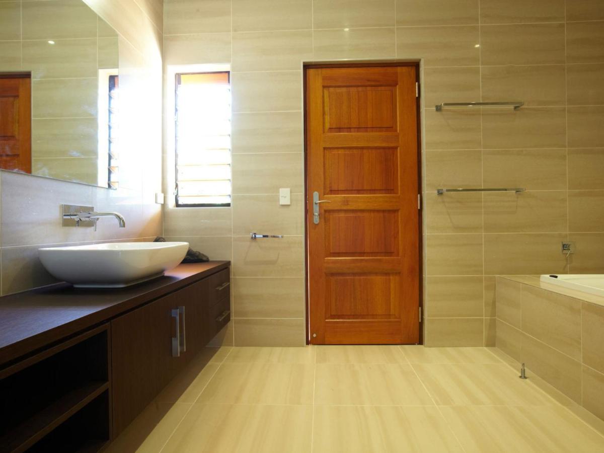 Villa Kembali Horseshoe Bay Exterior photo